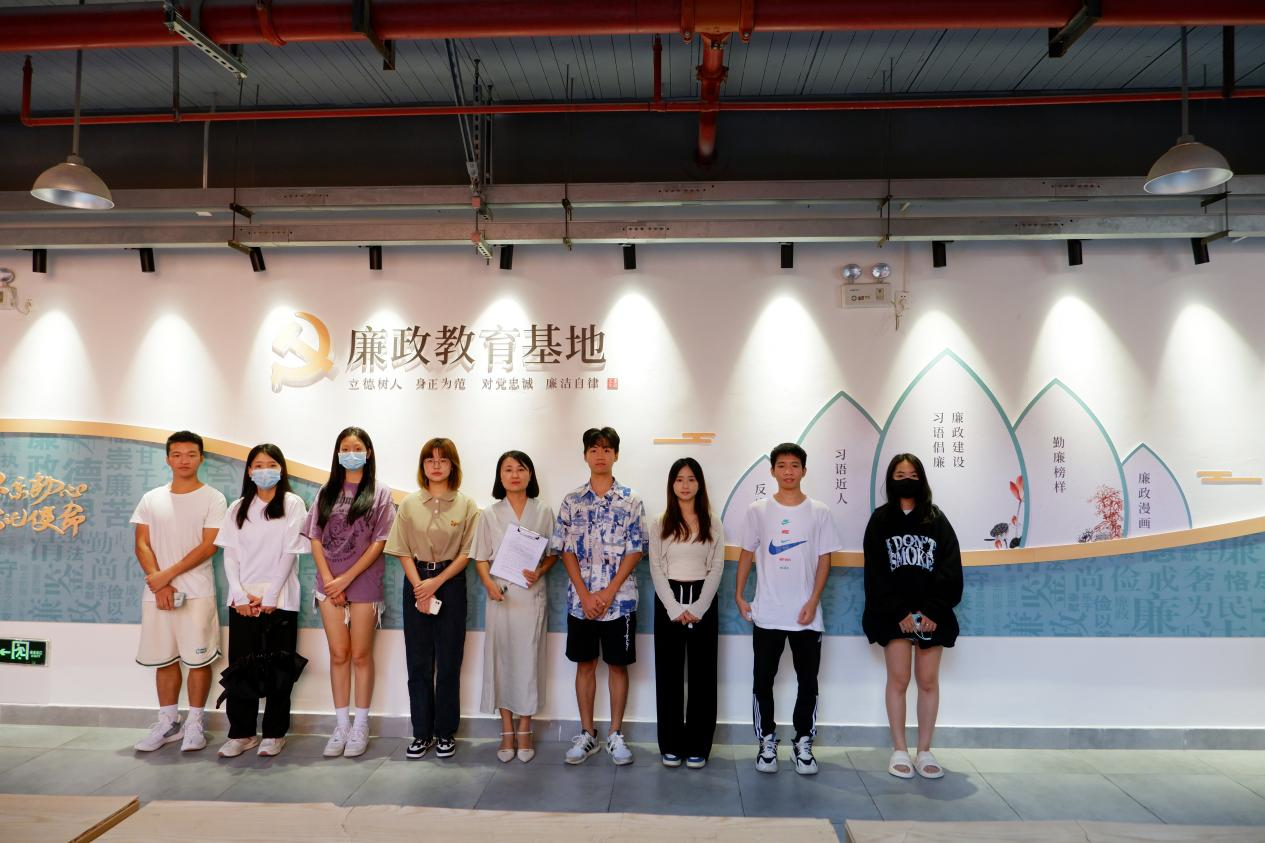 現場合影